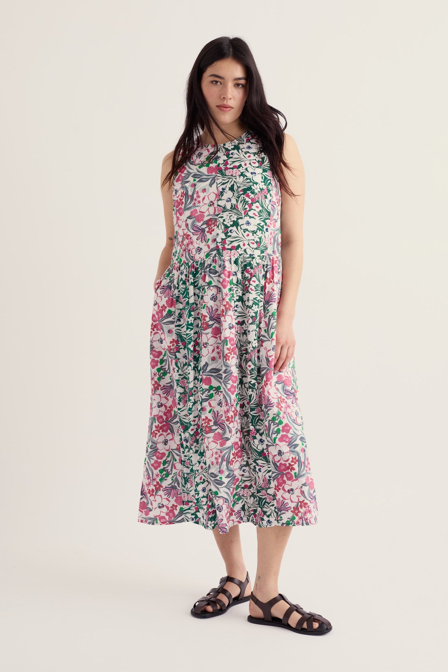 Circular Sleeveless Brouse Dress